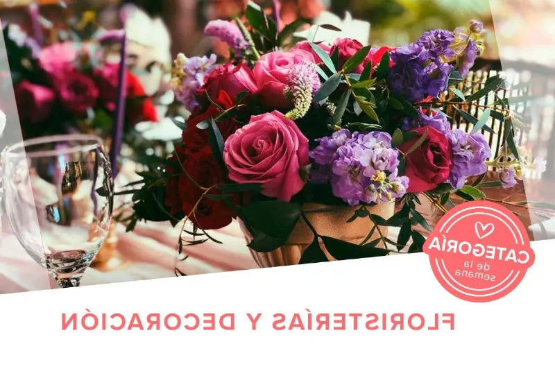 La elegancia de las rosas fuertes en arreglos florales