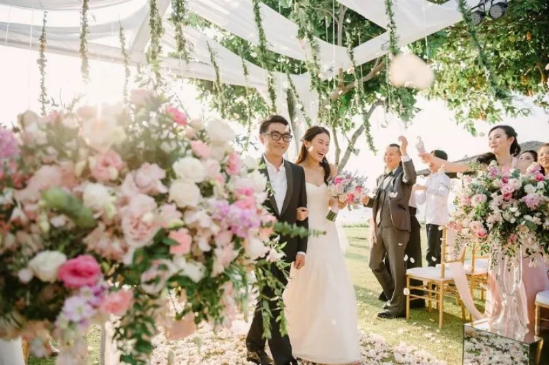 El color melocotón en la decoración de tu boda: ¿cómo hacerlo bien?